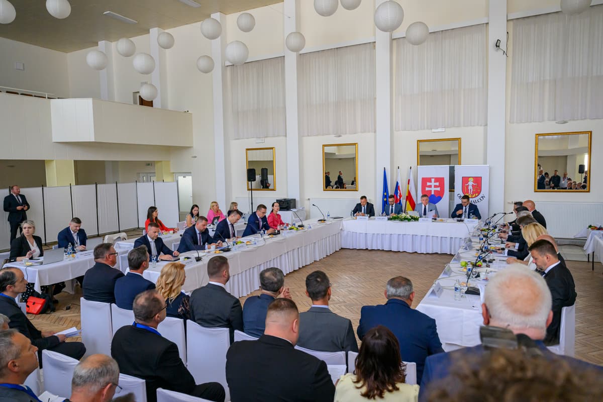 Výjazdové rokovanie Vlády Sr v obci Malcov v okrese Bardejov. Foto: Michal Svítok/TASR