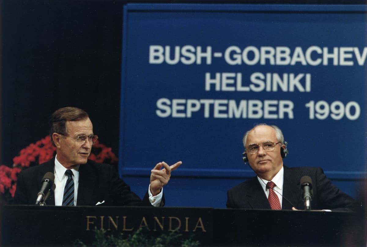 Prezidenti Bush a Gorbačov na samite v Helsinkách v roku 1990. Foto: wikimedia