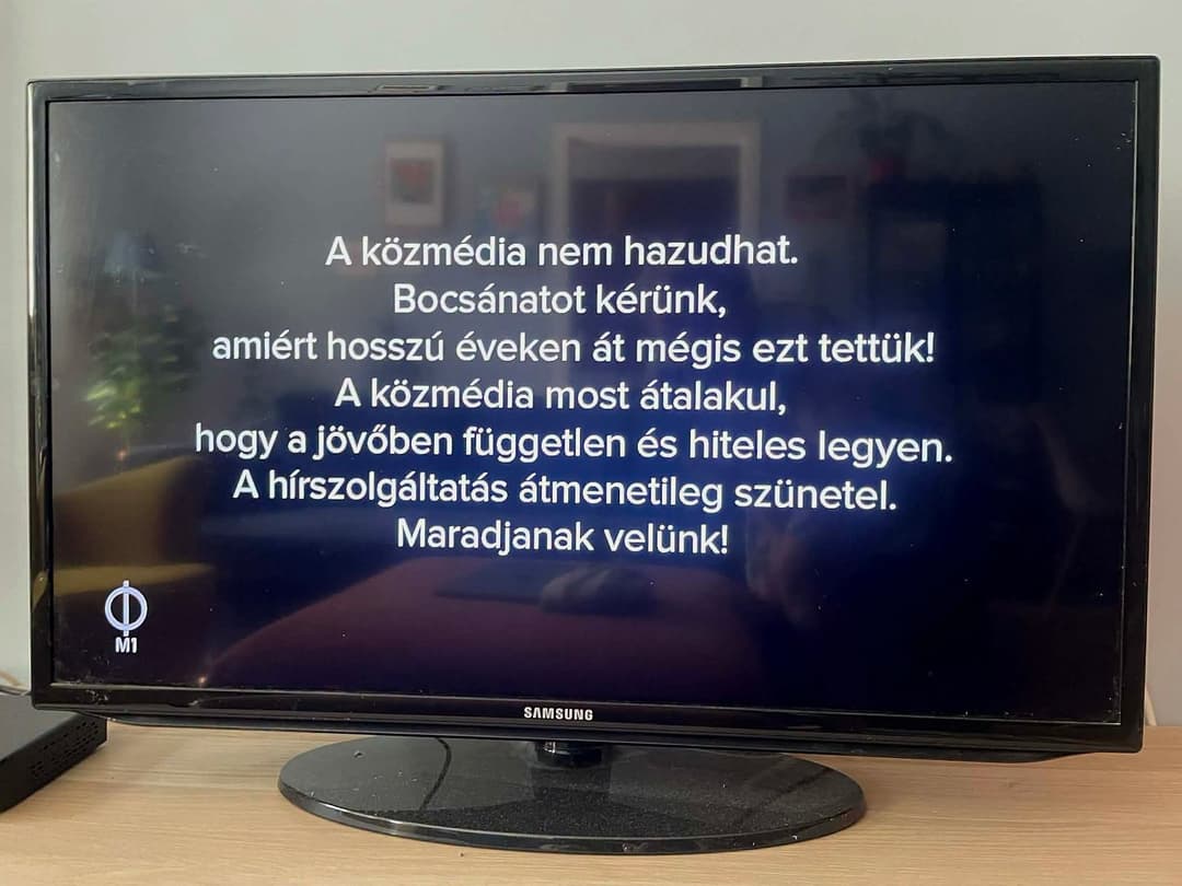Oznam v maďarskej televízii M1. Foto Facebook/Dull Szabolcs