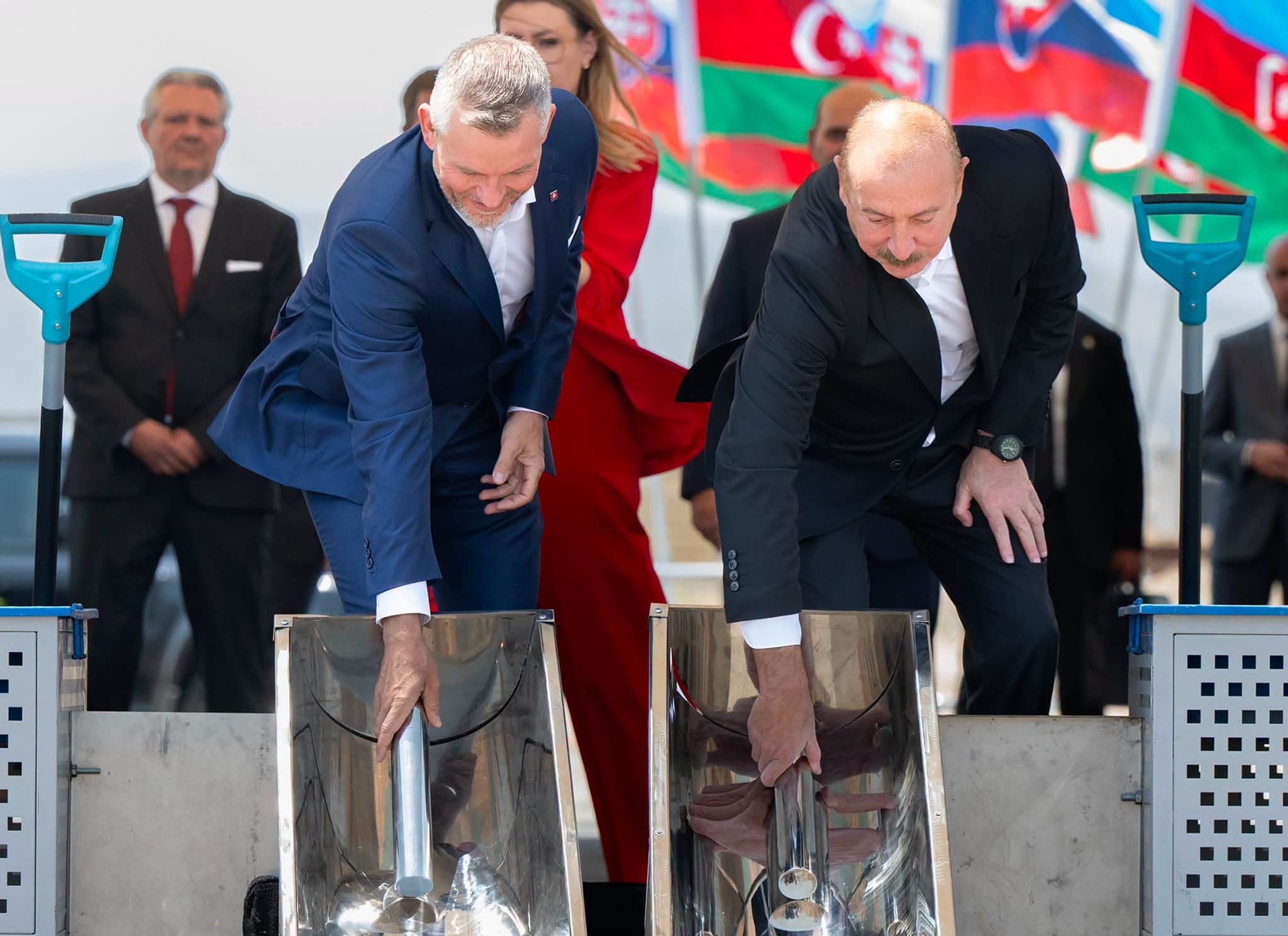Peter Pellegrini a Ilham Alijev. Foto Prezidentský palác/Facebook