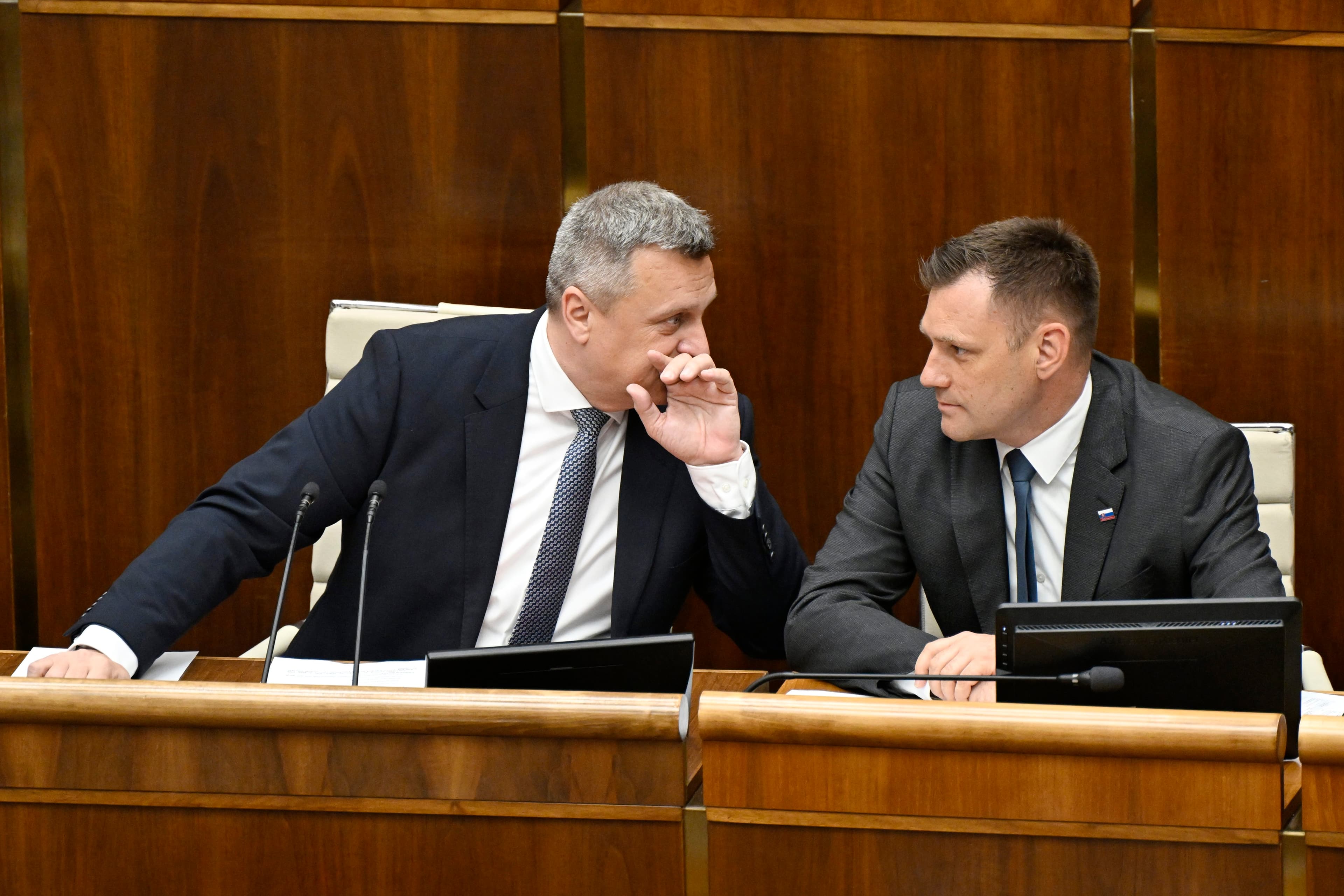 Tomáš Taraba a Andrej Danko. Foto: TASR / Pavel Neubauer